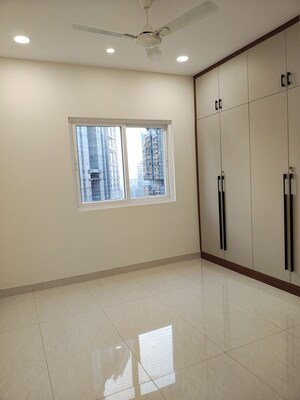 Room in 3 BHK Apartment at Prestige Beverly Hills, Kokapet – for Rent