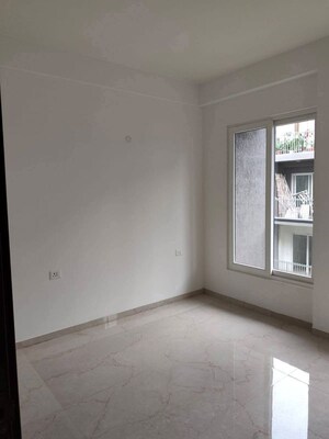 Room in 3 BHK Apartment at Tashee Capital Gateway, Sector 111 – for Sale