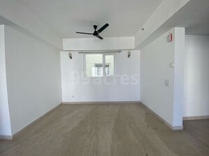 Room in 3 BHK Builder Floor at Sector 22 – for Rent