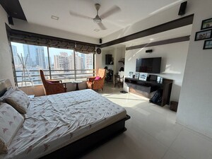 Bedroom in 5 BHK Apartment at Oberoi Springs, Andheri West – for Sale