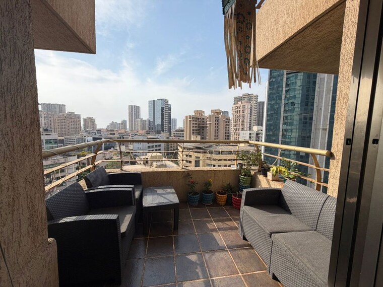 Balcony, oberoi-springs 5 Bedroom 2000 Sq.Ft. Apartment In Andheri West Mumbai 10724463