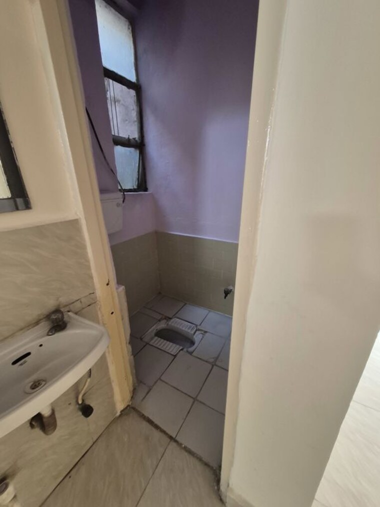 undefined, mayur vihar 2.5 Bedroom 850 Sq.Ft. Apartment In Mayur Vihar Delhi 10724468