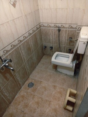 Bathroom in 2 BHK Builder Floor at Scheme 78 – for Rent