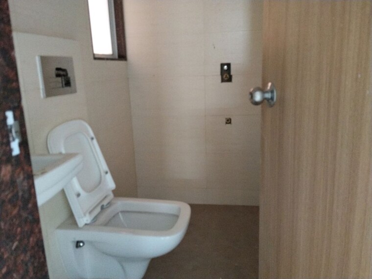Bathroom, newlook-bhavya-elite 2 Bedroom 586 Sq.Ft. Apartment In Wadala Mumbai 10724483