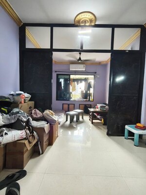 Living Room in 2 BHK Apartment at Kandivali East – for Rent