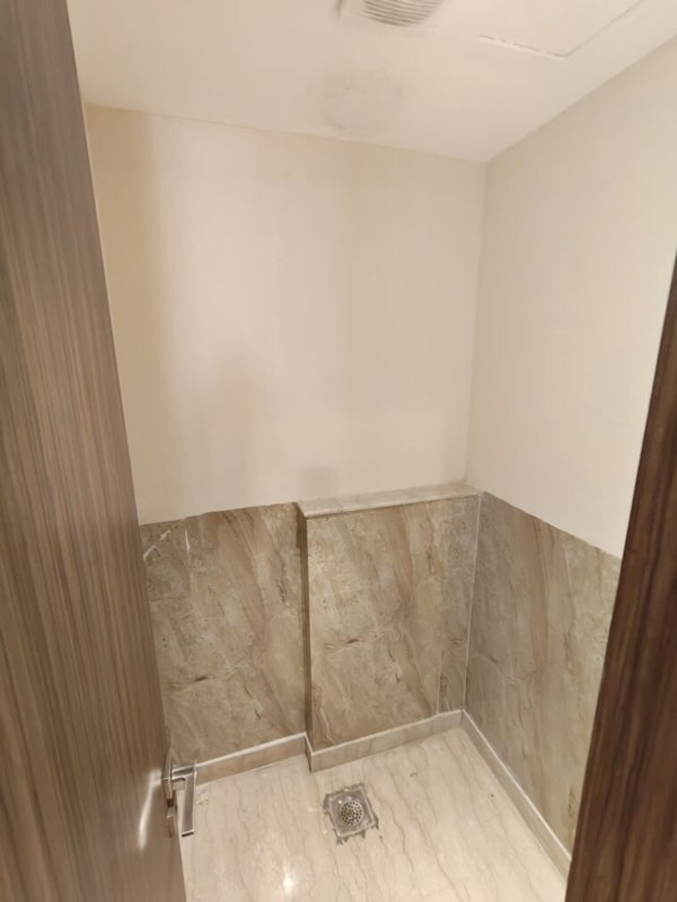 Bathroom, ambience-tiverton 3.5 Bedroom 2548 Sq.Ft. Apartment In Sector 50 Noida 10724524
