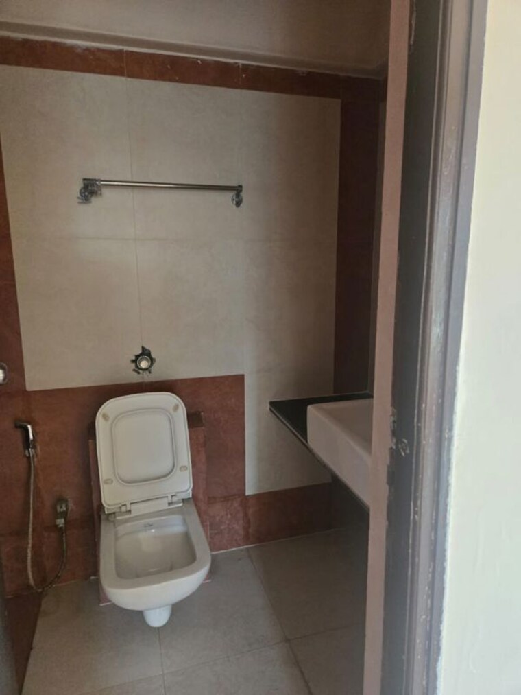 Bathroom, shiva-heights 2 Bedroom 1200 Sq.Ft. Apartment In Pimple Saudagar Pune 10724567