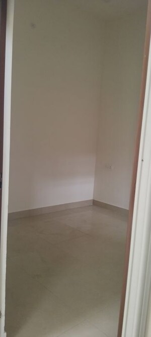 Room in 3 BHK Independent House at Meerut Cantt – for Sale