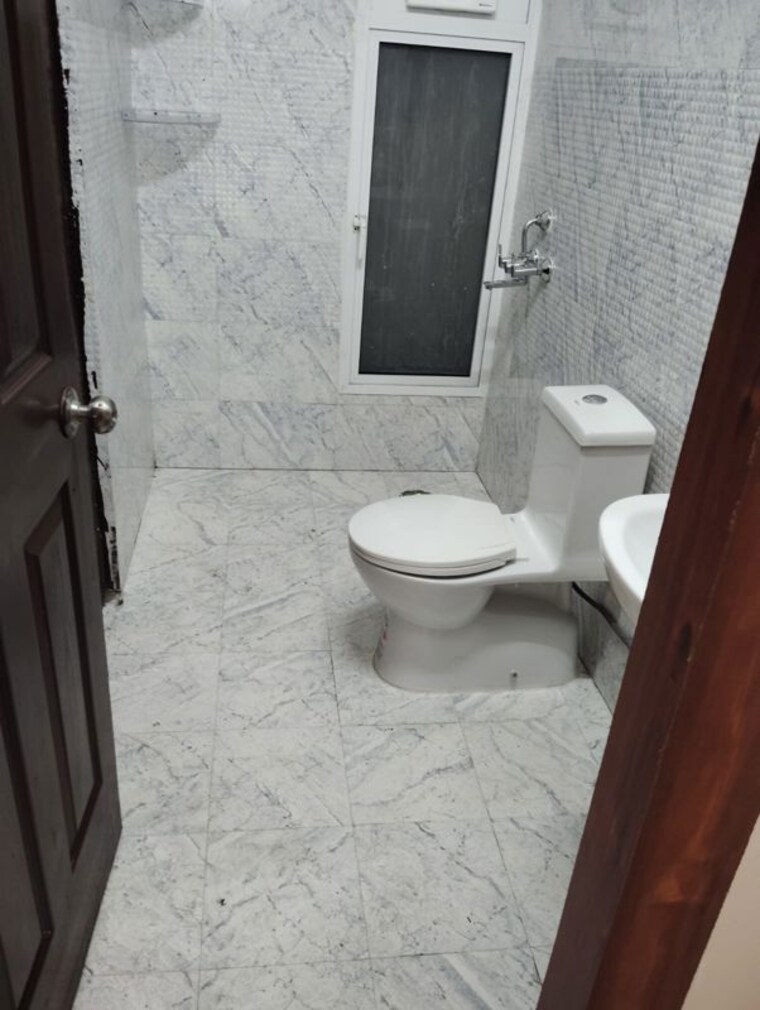 Bathroom, prateek-grand-city 2 Bedroom 1155 Sq.Ft. Apartment In Siddharth Vihar Ghaziabad 10724627