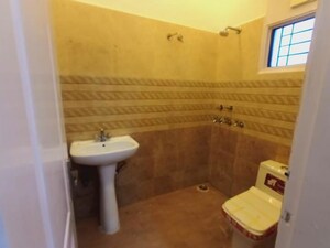 Bathroom in 3 BHK Builder Floor at Sushma Capital, Kishanpura – for Sale