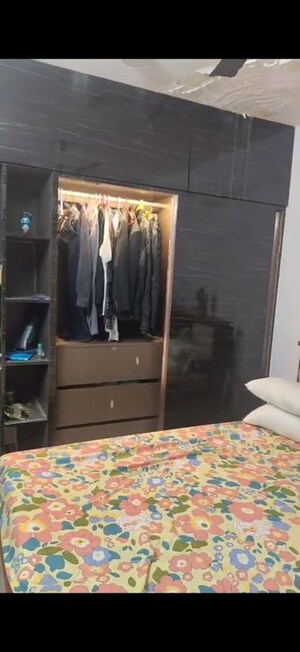Furnished Amenities in 3 BHK Apartment at Hubtown Hill Crest, Andheri East – for Rent