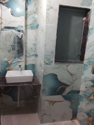 Bathroom in 1 BHK Builder Floor at SPJ Vedatam, Sector 14 – for Rent