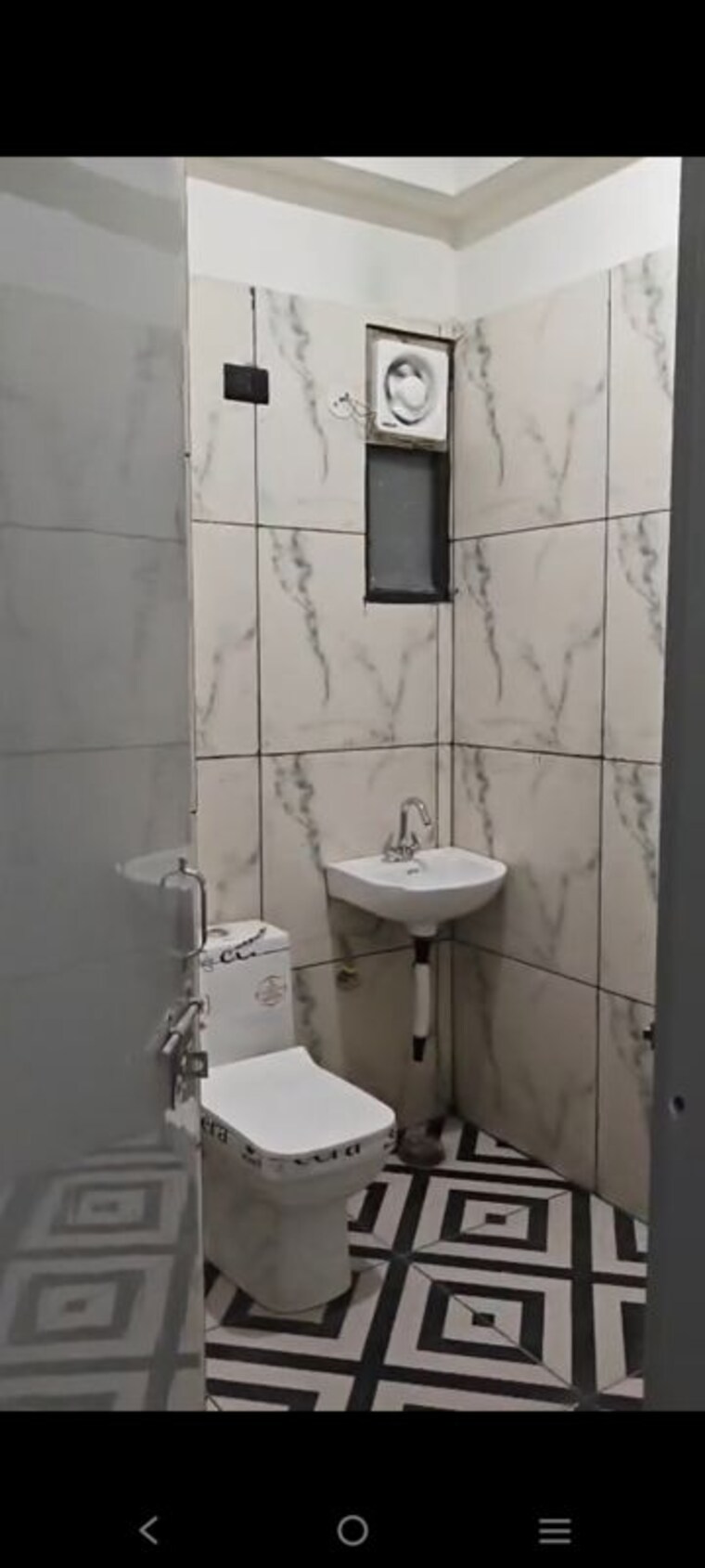 Bathroom, badshahpur Pg For Boys & Girls In Badshahpur 10724696