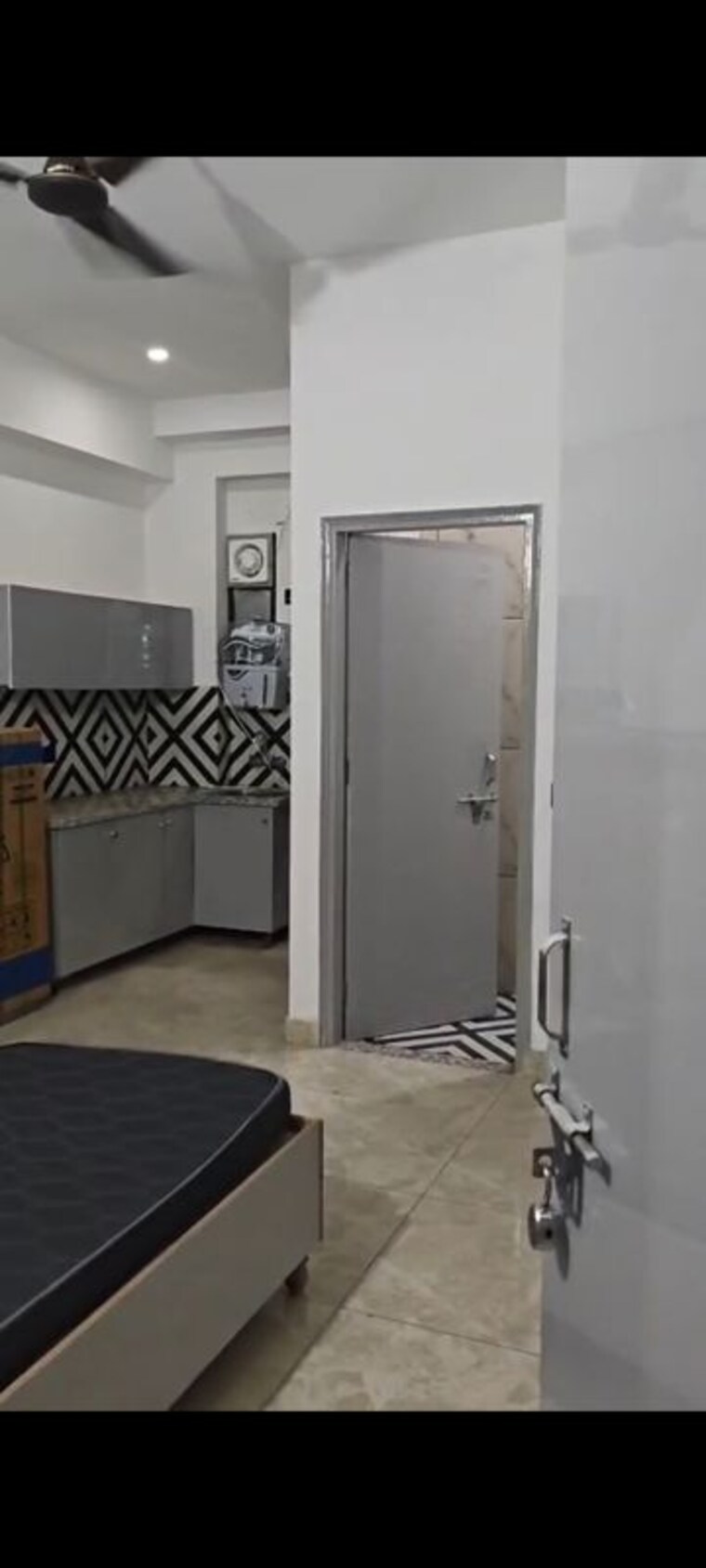 Bathroom, badshahpur Pg For Boys & Girls In Badshahpur 10724696