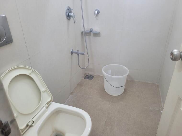 Bathroom, rohan-garima-phase-ii 3 Bedroom 1600 Sq.Ft. Apartment In Model Colony Pune 10724711