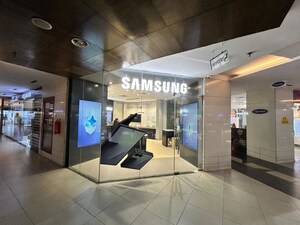  Showroom For Sale in Mahagun Metro Mall, Vaishali Sector 3