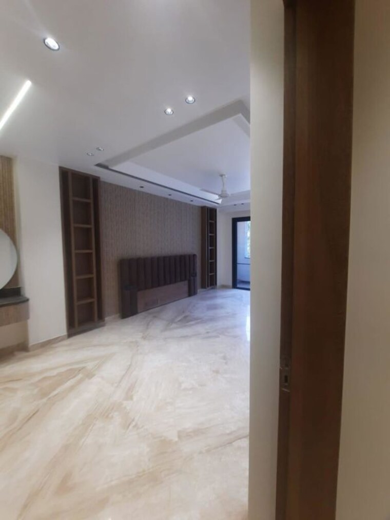 Room, mayfield garden 4 Bedroom 500 Sq.Yd. Builder Floor In Mayfield Garden Gurgaon 10724728