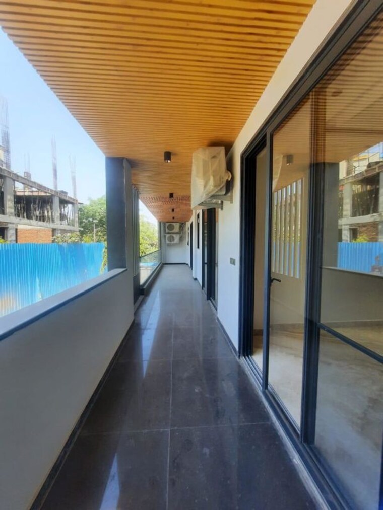 Balcony, mayfield garden 4 Bedroom 500 Sq.Yd. Builder Floor In Mayfield Garden Gurgaon 10724728
