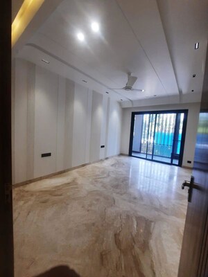 Bedroom in 4 BHK Builder Floor at Nirvana Courtyard, Sector 50 – for Sale