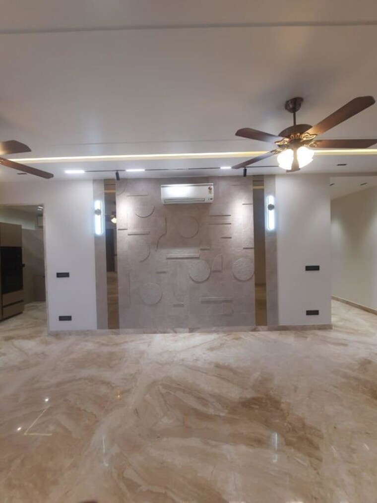 Room, nirvana-courtyard 4 Bedroom 500 Sq.Yd. Builder Floor In Sector 50 Gurgaon 10724741