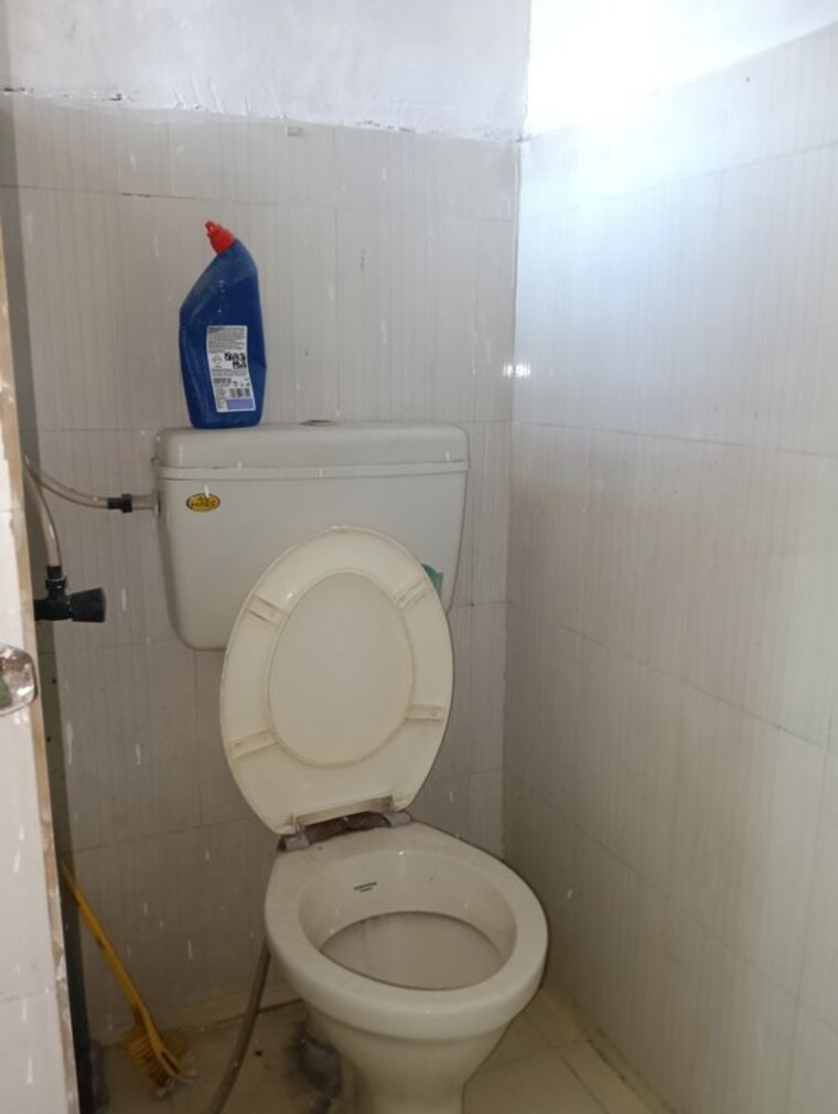 Bathroom, sector 16b dwarka 1 RK 350 Sq.Ft. Apartment In Sector 16b Dwarka Delhi 10724754