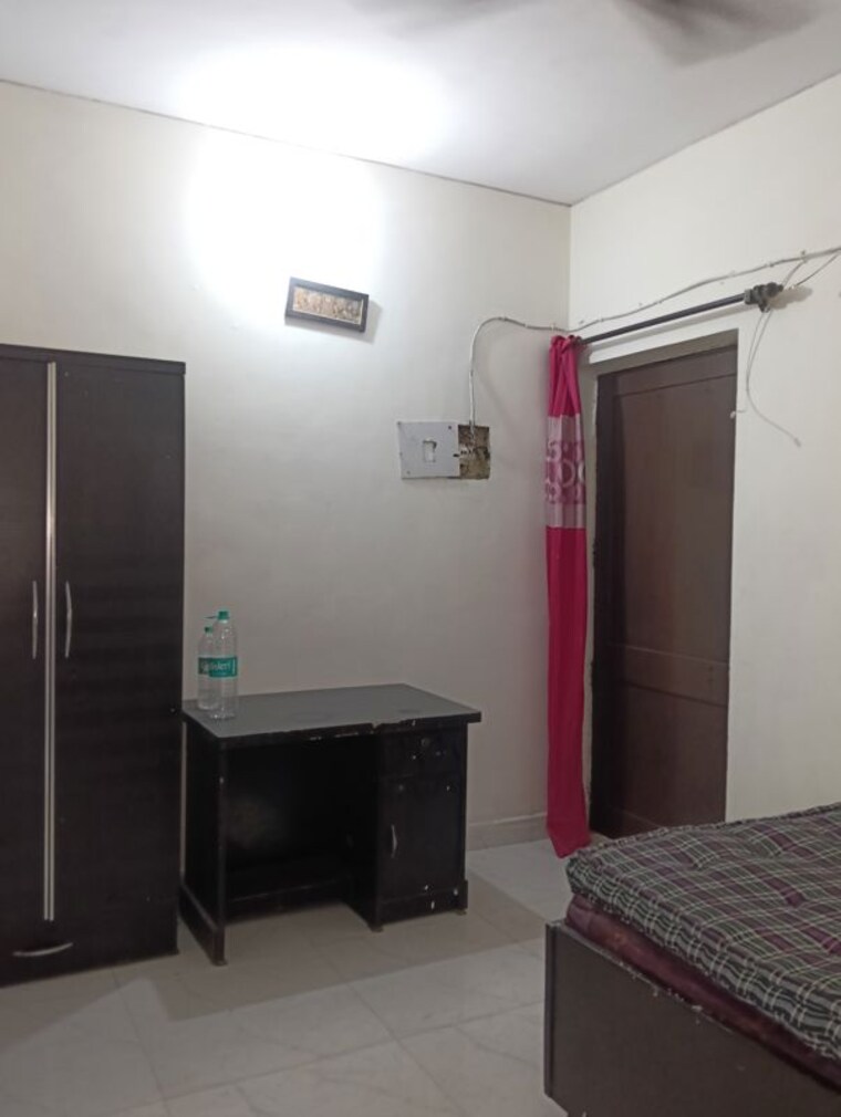 Room, sector 16b dwarka 1 RK 350 Sq.Ft. Apartment In Sector 16b Dwarka Delhi 10724754