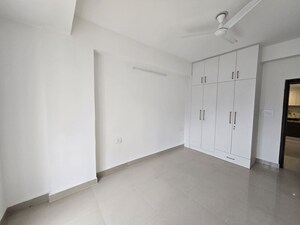 Room in 3 BHK Builder Floor at Vasant Kunj – for Rent