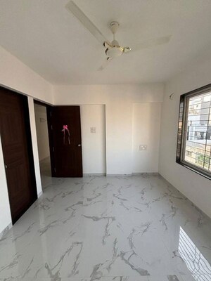 Room in 3 BHK Apartment at Dhanori – for Rent