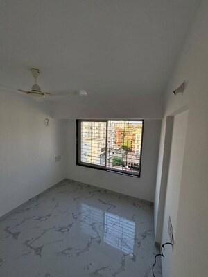 Room in 3 BHK Apartment at Dhanori – for Rent