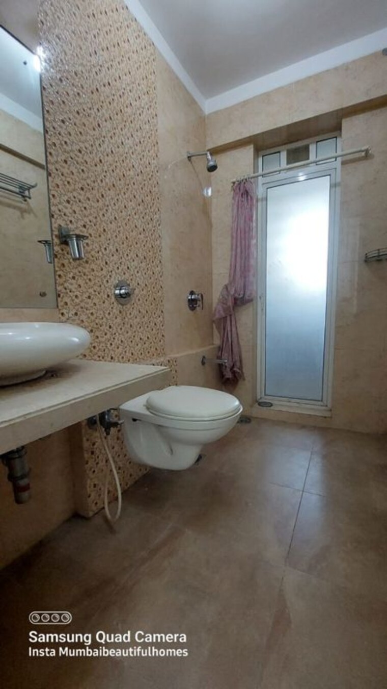 Bathroom, ankur-rajdoot 3 Bedroom 1050 Sq.Ft. Apartment In Khar West Mumbai 10724862