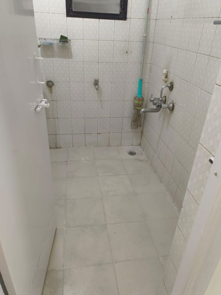 Bathroom, suda-silver-estate 1 Bedroom 600 Sq.Ft. Apartment In Kondhwa Pune 10724879