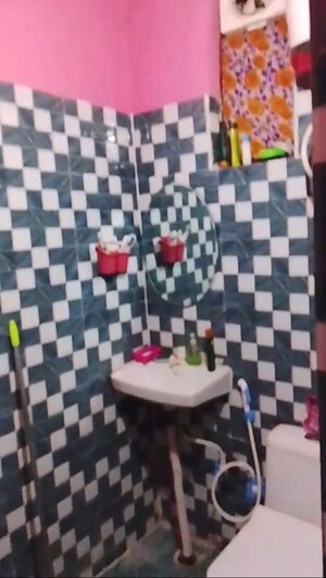 Team Area in 1 BHK Apartment at Vaishnav Apartments, Sector 73 – for Sale