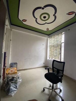 Furnished Amenities in 3 BHK Builder Floor at Bptp Park Floors I, Sector 77 – for Sale