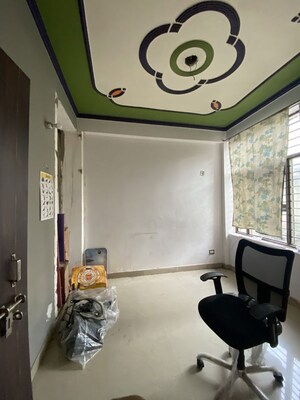 Team Area in 3 BHK Builder Floor at Bptp Park Floors I, Sector 77 – for Sale