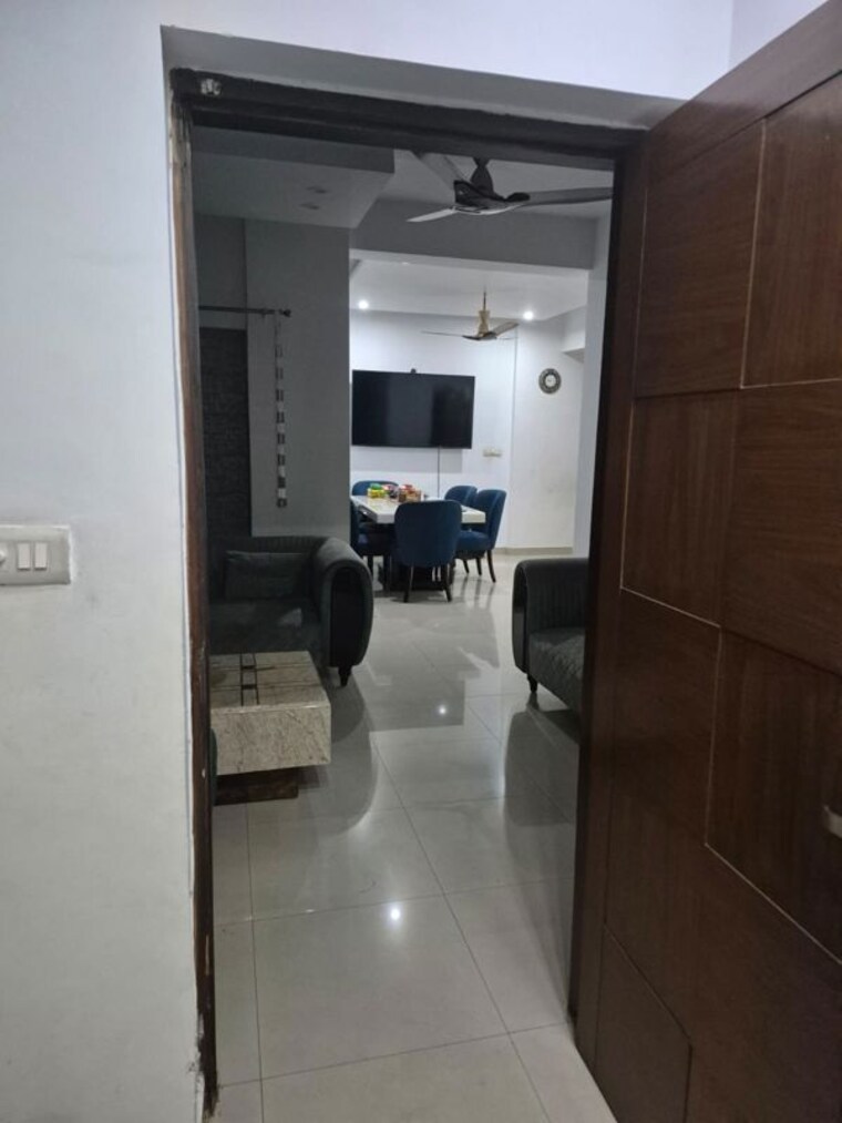 Bathroom, ardee-city-palm-grove-heights 3.5 Bedroom 2260 Sq.Ft. Apartment In Sector 52 Gurgaon 10724894
