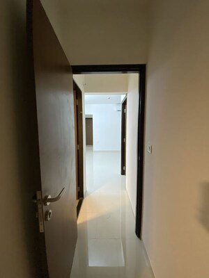 Furnished Amenities in 2 BHK Apartment at Lodha Amara, Kolshet Road – for Rent