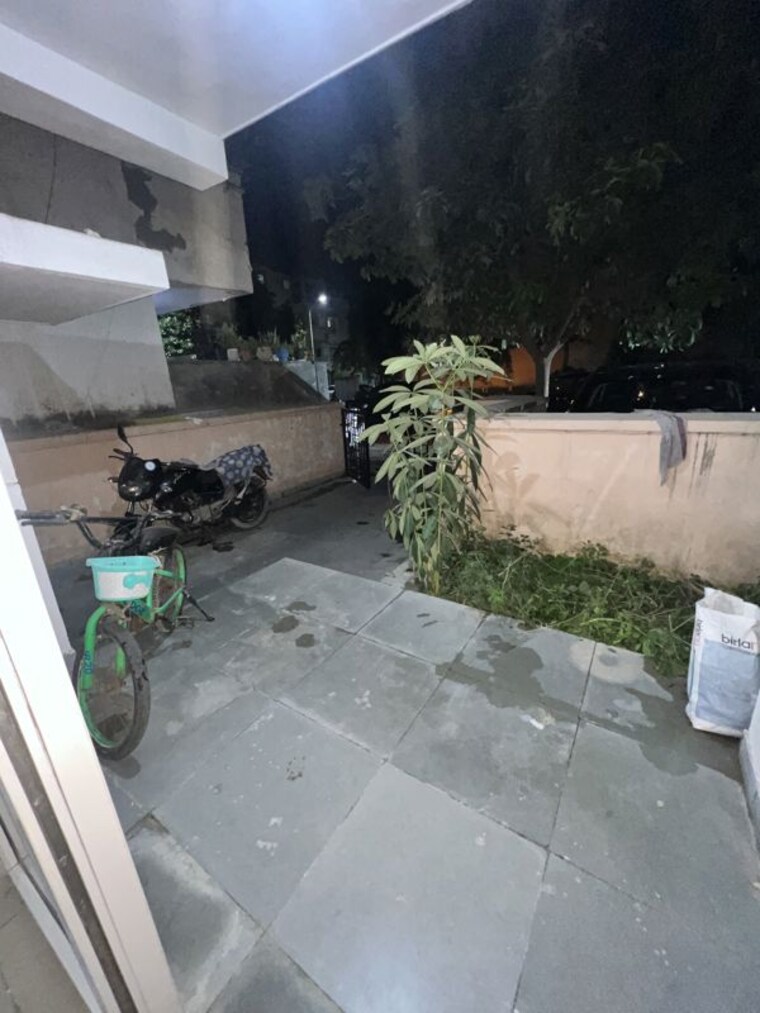 Balcony, bptp-park-elite-floors 3 Bedroom 1620 Sq.Ft. Builder Floor In Sector 85 Faridabad 10724918