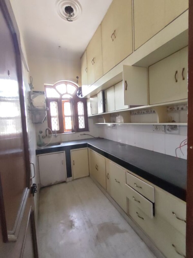 Kitchen, sector 37 3 Bedroom 1600 Sq.Ft. Builder Floor In Sector 37 Faridabad 10724923