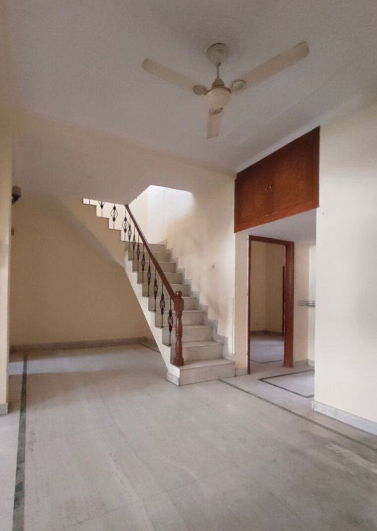 Room, sector 37 3 Bedroom 1600 Sq.Ft. Builder Floor In Sector 37 Faridabad 10724923