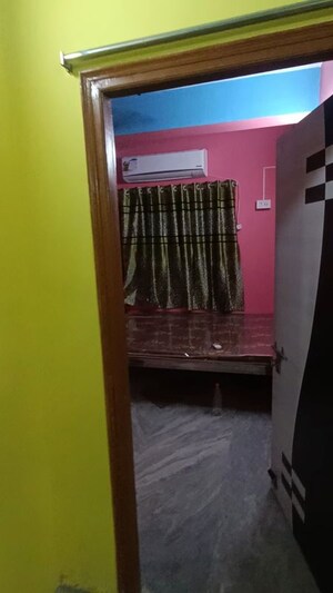 Room in 2 BHK Apartment at Ballygunge – for Rent