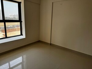 Room in 3 BHK Apartment at Sipani Veiveza, Electronic City Phase I – for Sale