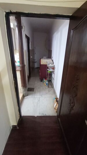 Building Lobby in 1 BHK Builder Floor at Malviya Nagar – for Rent