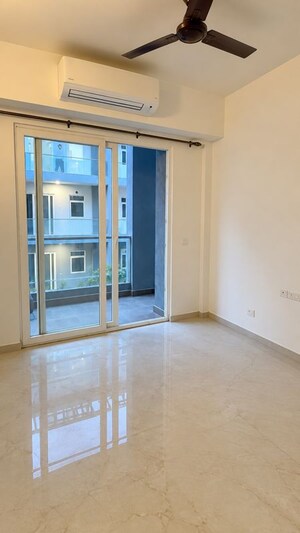 Living Room in 2.5 BHK Apartment at Smart World Orchard, Sector 61 – for Sale