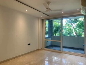 Room in 4 BHK Apartment at Emaar The Palm Drive-The Premier Terraces, Sector 66 – for Sale