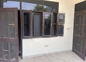 Room in 3 BHK Independent House at Prateek Residency, Phi Iii Greater Noida – for Rent