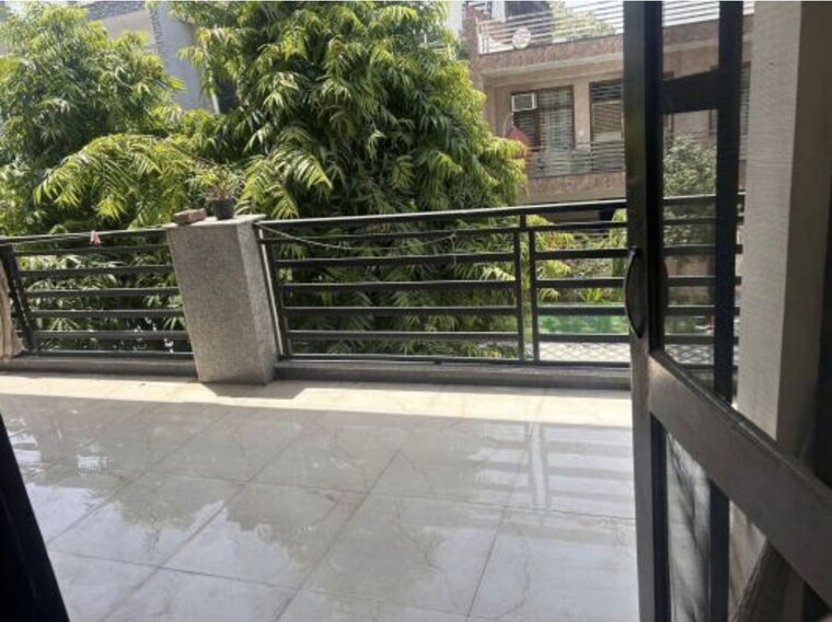 Balcony, prateek-residency 3 Bedroom 220 Sq.Mt. Independent House In Phi Iii Greater Noida Greater Noida 10724969