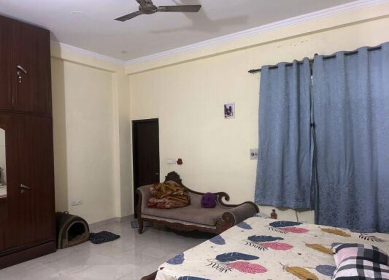 Living Room, prateek-residency 3 Bedroom 220 Sq.Mt. Independent House In Phi Iii Greater Noida Greater Noida 10724969