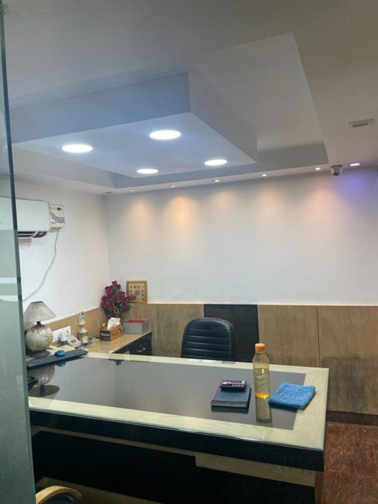 Team Area, uttam nagar Commercial Office Space 150 Sq.Yd. In Uttam Nagar Delhi 10724991