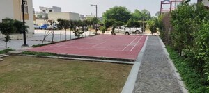 Furnished Amenities in 3.5 BHK Apartment at Amar Shaheed Path – for Sale