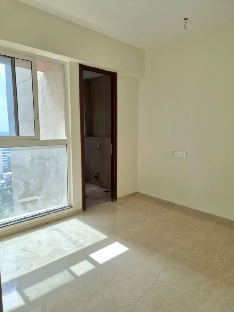 Room, veera desai road 2 Bedroom 650 Sq.Ft. Apartment In Veera Desai Road Mumbai 10725008